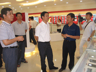 南平市委副書記黃福清、市委常委統(tǒng)戰(zhàn)部部長黃健平一行視察虹潤公司